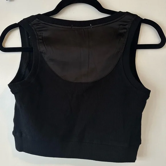 Crop top - Picture 2 of 2